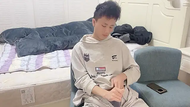 hexiangzb online show from December 16, 2025, 11:58 am