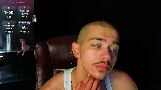 Snapshot of KaydenDrew chatting on February 24, 2026, 5:08 am KaydenDrew online show from February 24, 2026, 5:08 am