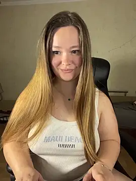 CaramelleSugarr online show from May 4, 2026, 6:44 pm