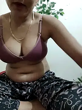 mayrakhan11 online show from February 28, 2026, 6:18 pm