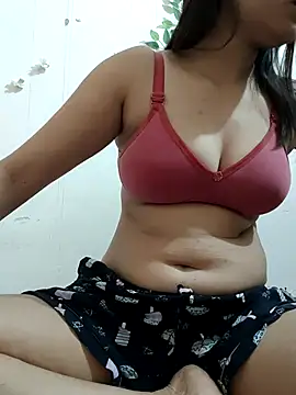 mayrakhan11 online show from March 12, 2026, 2:17 am