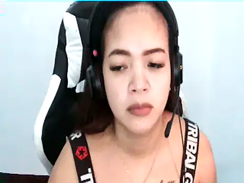 Snapshot of CleopatraLee chatting on December 17, 2025, 4:45 pm CleopatraLee online show from December 17, 2025, 4:45 pm