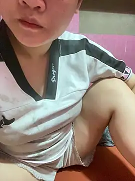 Snapshot of Thanhhuyen001 chatting on April 3, 2026, 7:15 am Thanhhuyen001 online show from April 3, 2026, 7:15 am