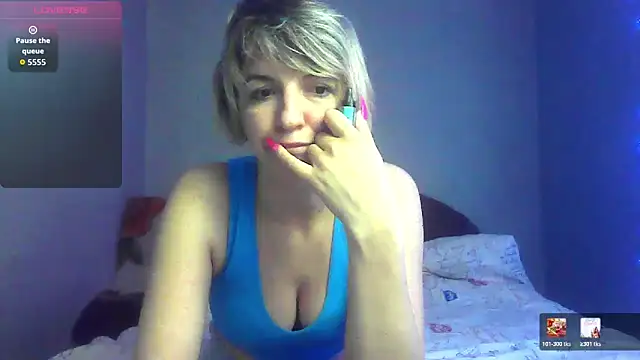 Lana Foxyy online show from April 12, 2026, 3:54 am