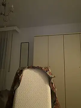 Snapshot of LunaFoxTip chatting on February 2, 2026, 8:41 pm LunaFoxTip online show from February 2, 2026, 8:41 pm