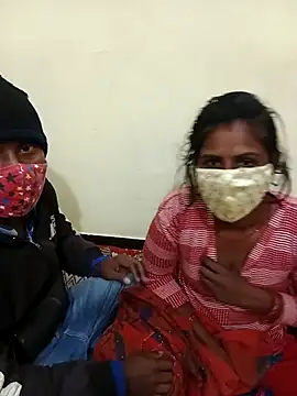 Hot sahana online show from December 18, 2025, 4:00 pm