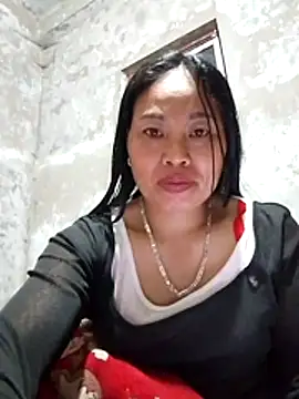 Snapshot of Maikha08 chatting on March 17, 2026, 2:20 pm Maikha08 online show from March 17, 2026, 2:20 pm