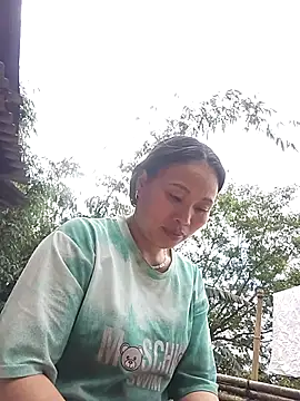 Maikha08 online show from May 13, 2026, 12:39 am