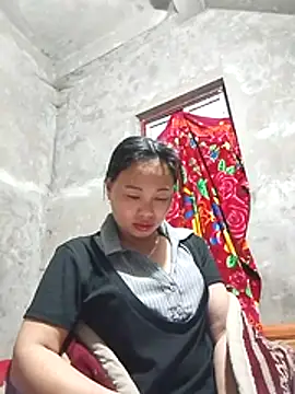 Snapshot of Maikha08 chatting on February 5, 2026, 12:06 am Maikha08 online show from February 5, 2026, 12:06 am