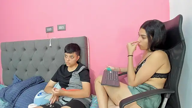 Snapshot of ariloe_quintero chatting on March 21, 2026, 9:08 pm ariloe quintero online show from March 21, 2026, 9:08 pm