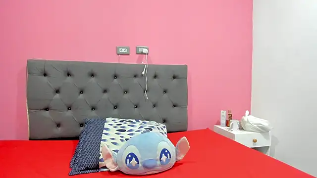 Snapshot of ariloe_quintero chatting on March 9, 2026, 1:36 pm ariloe quintero online show from March 9, 2026, 1:36 pm