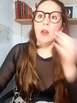 Snapshot of SofiEsteves chatting on June 23, 2026, 12:58 pm SofiEsteves online show from June 23, 2026, 12:58 pm