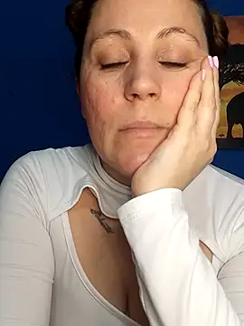 Snapshot of SofiEsteves chatting on June 28, 2026, 5:52 pm SofiEsteves online show from June 28, 2026, 5:52 pm