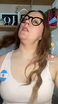 Snapshot of SofiEsteves chatting on June 26, 2026, 12:44 pm SofiEsteves online show from June 26, 2026, 12:44 pm