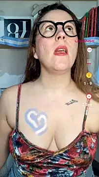 Snapshot of SofiEsteves chatting on July 18, 2026, 4:48 pm SofiEsteves online show from July 18, 2026, 4:48 pm