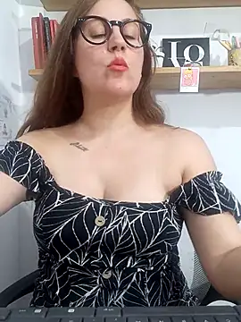 Snapshot of SofiEsteves chatting on March 14, 2026, 4:02 pm SofiEsteves online show from March 14, 2026, 4:02 pm