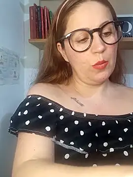SofiEsteves online show from June 9, 2026, 1:56 pm