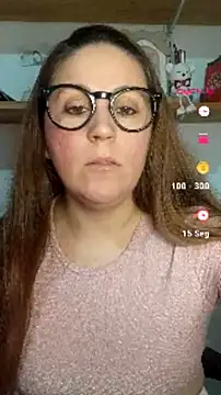 Snapshot of SofiEsteves chatting on July 14, 2026, 4:35 pm SofiEsteves online show from July 14, 2026, 4:35 pm