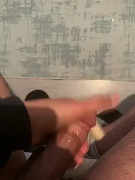 Snapshot of esmer_baran44 chatting on December 16, 2025, 4:22 pm esmer baran44 online show from December 16, 2025, 4:22 pm