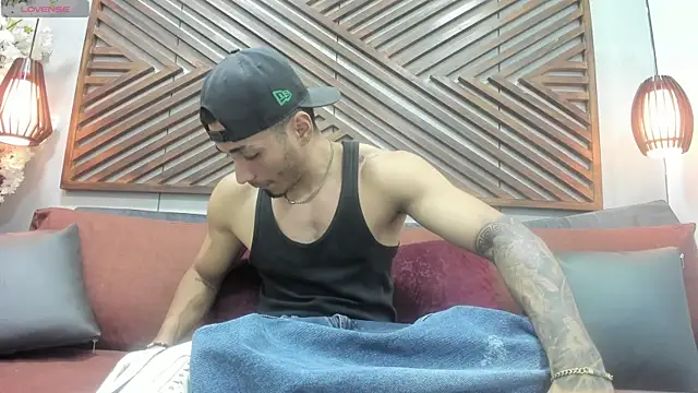 Ares Stone online show from December 19, 2025, 7:49 pm