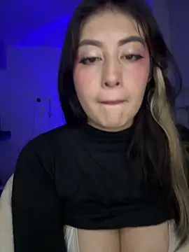 justmariee online show from March 10, 2026, 6:28 am