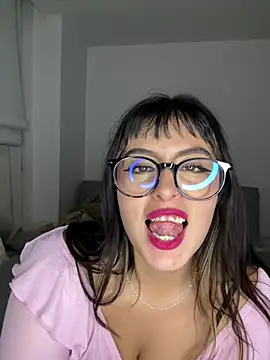 justmariee online show from March 28, 2026, 2:56 am