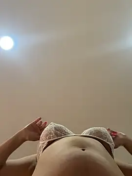 justmariee online show from February 6, 2026, 5:53 pm