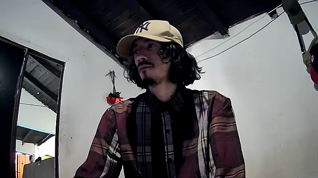 sk8-boy online show from July 31, 2026, 7:44 pm