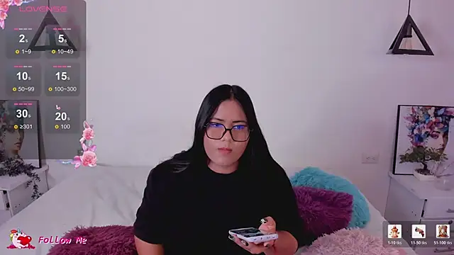 Briana Goldd online show from May 3, 2026, 3:11 am