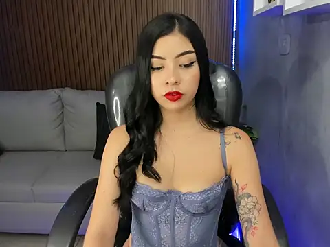Liz bohemia   online show from April 14, 2026, 9:31 pm
