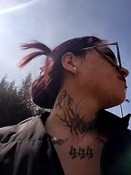 Snapshot of mara_adiction chatting on December 18, 2025, 2:43 pm mara adiction online show from December 18, 2025, 2:43 pm