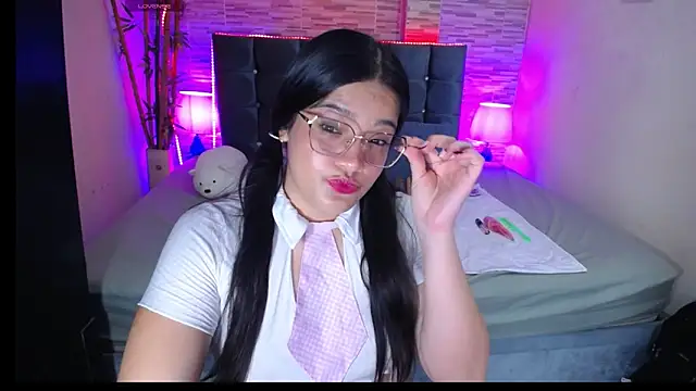 Snapshot of Valeri_hot22 chatting on May 13, 2026, 9:11 pm Valeri hot22 online show from May 13, 2026, 9:11 pm