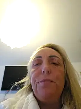 theblondecocklover online show from March 13, 2026, 7:13 am