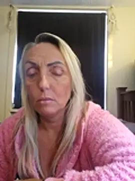 Snapshot of theblondecocklover chatting on June 6, 2026, 8:52 am theblondecocklover online show from June 6, 2026, 8:52 am