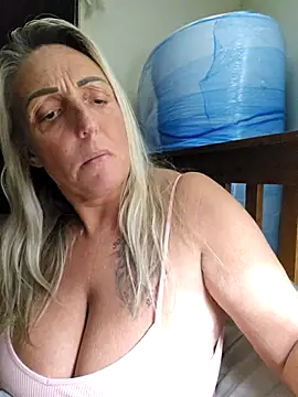Snapshot of theblondecocklover chatting on June 13, 2026, 9:13 pm theblondecocklover online show from June 13, 2026, 9:13 pm