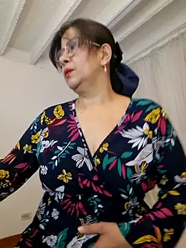 christy ant online show from April 27, 2026, 5:44 pm