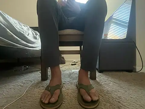 Kingbertfeet online show from February 9, 2026, 9:46 pm