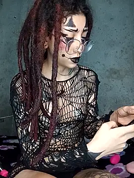 Kaoz 69  online show from May 5, 2026, 9:40 pm