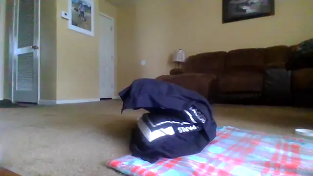 Snapshot of KingDes55 chatting on April 14, 2026, 5:51 pm KingDes55 online show from April 14, 2026, 5:51 pm