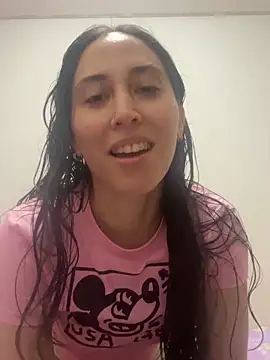 Snapshot of LatinDoll8 chatting on June 10, 2026, 1:29 am LatinDoll8 online show from June 10, 2026, 1:29 am