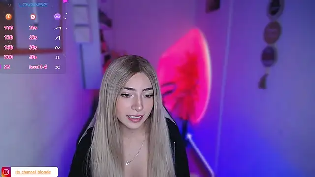 Snapshot of channel_blondee chatting on February 12, 2026, 8:52 pm channel blondee online show from February 12, 2026, 8:52 pm