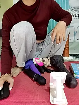 hi-miki online show from January 14, 2026, 7:45 am