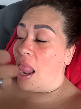 Snapshot of Natymendoza998 chatting on March 15, 2026, 6:48 pm Natymendoza998 online show from March 15, 2026, 6:48 pm