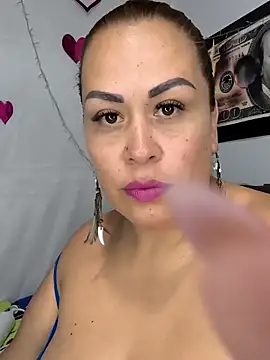 Snapshot of Natymendoza998 chatting on February 22, 2026, 1:19 am Natymendoza998 online show from February 22, 2026, 1:19 am