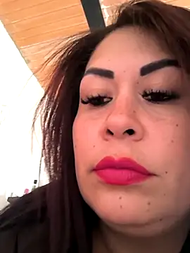 Snapshot of Natymendoza998 chatting on February 10, 2026, 8:19 pm Natymendoza998 online show from February 10, 2026, 8:19 pm