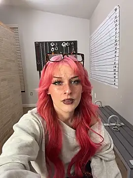 Snapshot of itscleomoon chatting on March 13, 2026, 1:38 pm itscleomoon online show from March 13, 2026, 1:38 pm