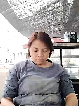 Snapshot of Girl-6868 chatting on March 11, 2026, 6:40 am Girl-6868 online show from March 11, 2026, 6:40 am