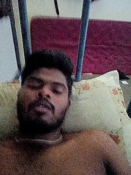 Snapshot of Anji8639 chatting on March 5, 2026, 3:47 am Anji8639 online show from March 5, 2026, 3:47 am