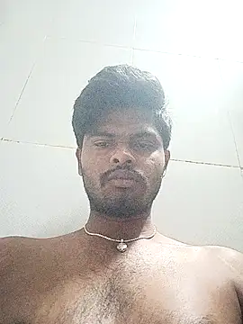 Snapshot of Anji8639 chatting on February 20, 2026, 9:39 pm Anji8639 online show from February 20, 2026, 9:39 pm