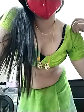 Snapshot of tamilrojaodi chatting on January 18, 2026, 11:30 pm tamilrojaodi online show from January 18, 2026, 11:30 pm